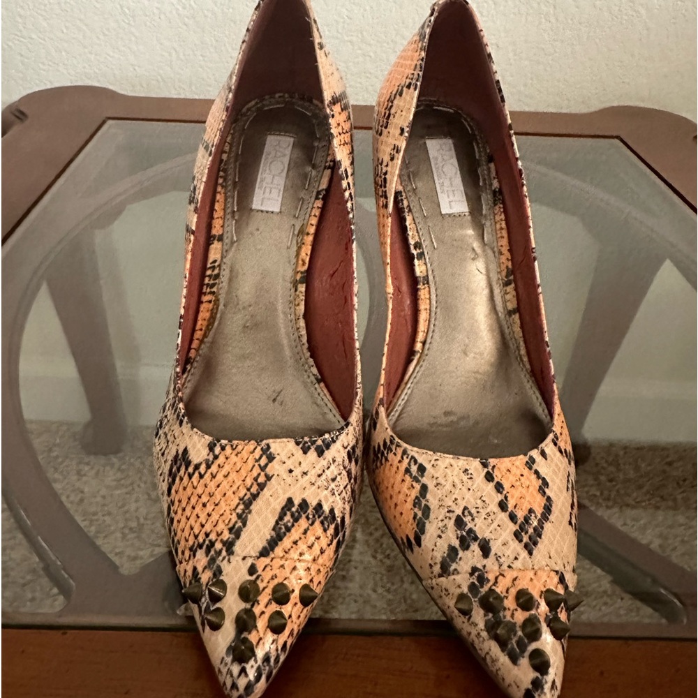 Sexy Rachael reptile, heels, pumps, size 7 1/2